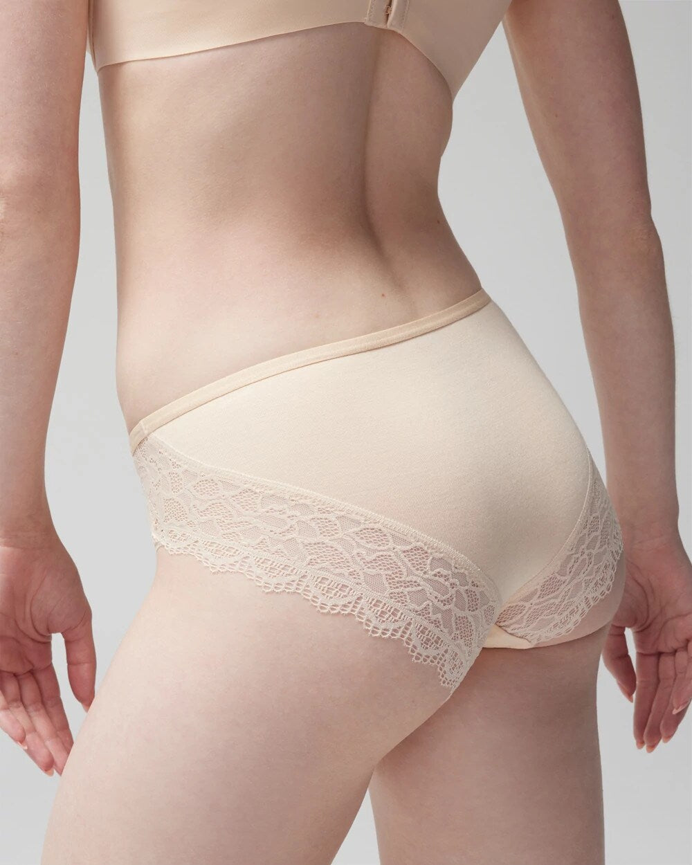Hipster Panty with Enchanting Lace - PALE SAND | Soma Women