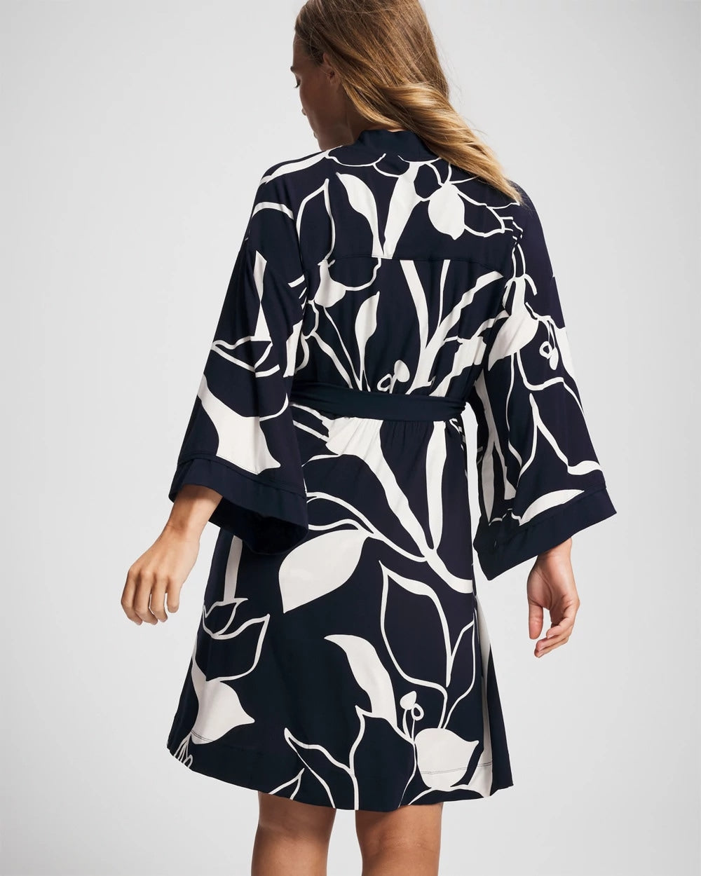 Short Robe - NOUVEAU FLORA NAVY | Soma Women