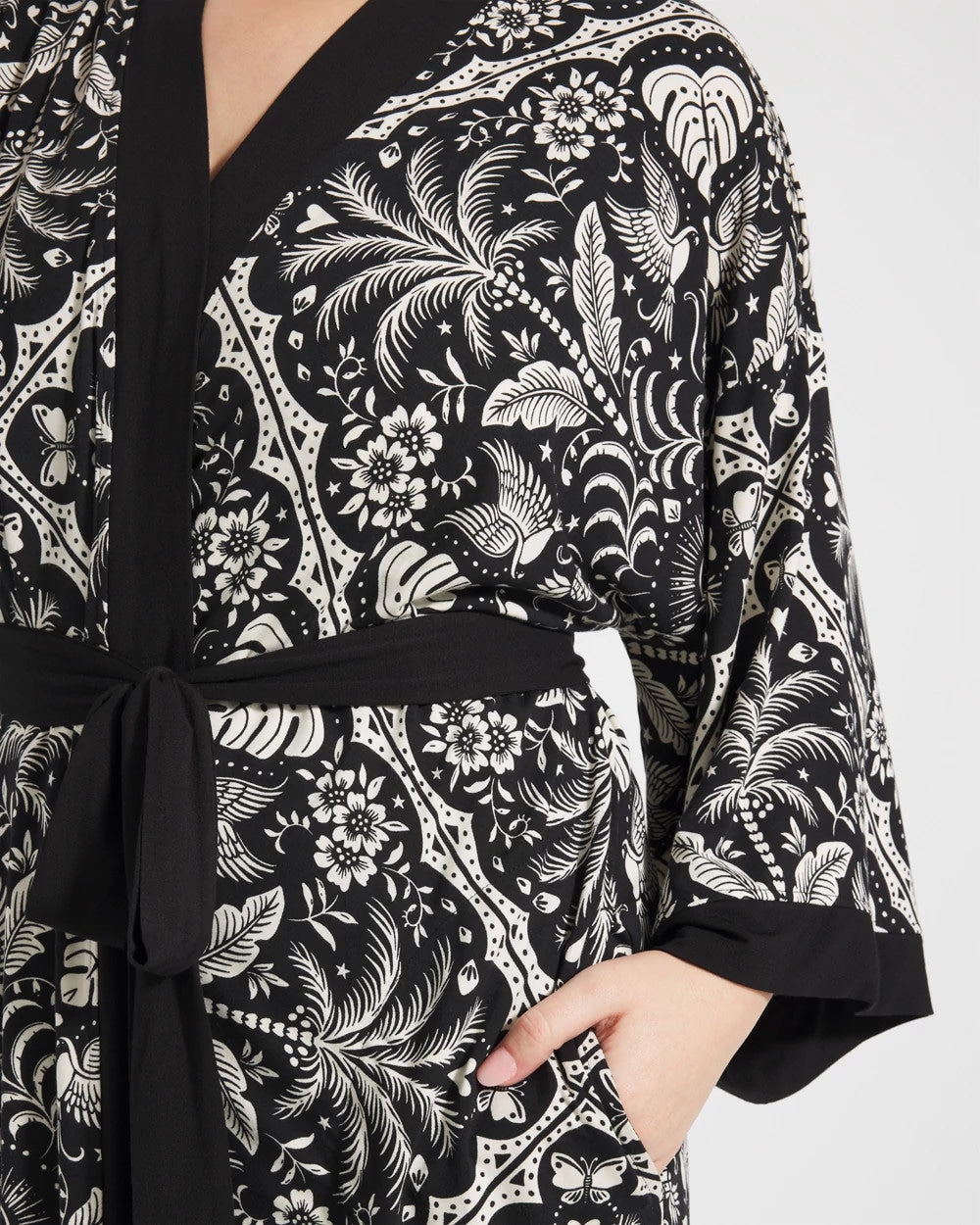 Short Robe - AMAZONIA TILE BLACK | Soma Women