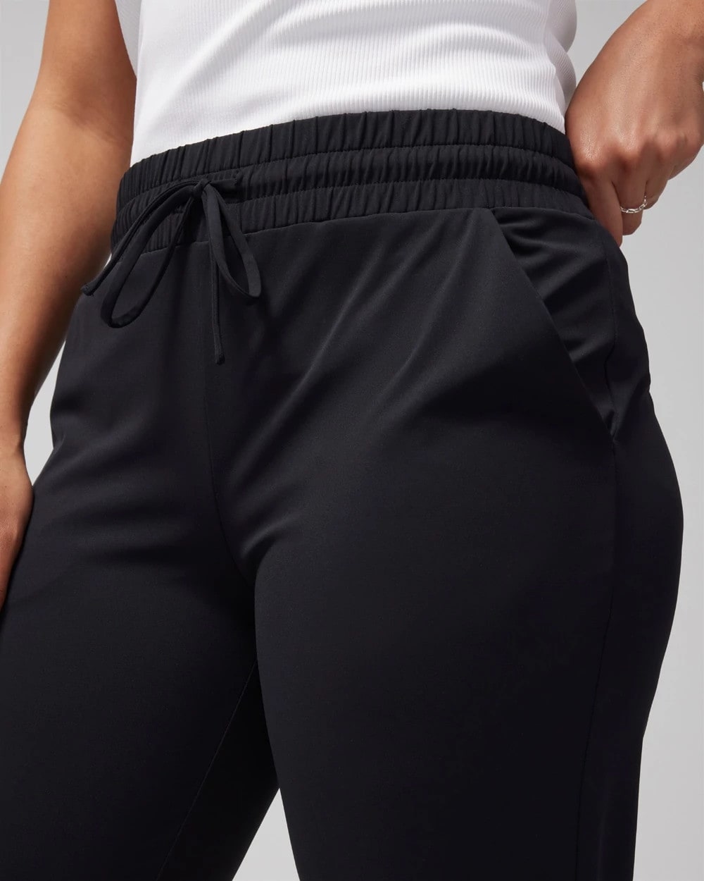 Jogger - BLACK | Soma Women