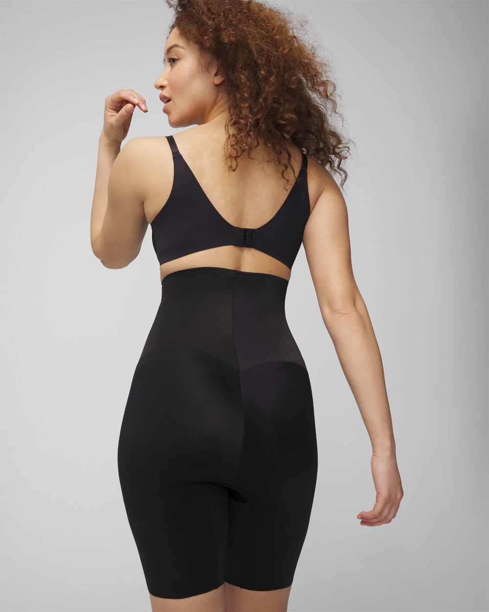 Mid-Level Shaping Vanishing Edge High-Waist Thigh Slimmer - BLACK | Soma Women